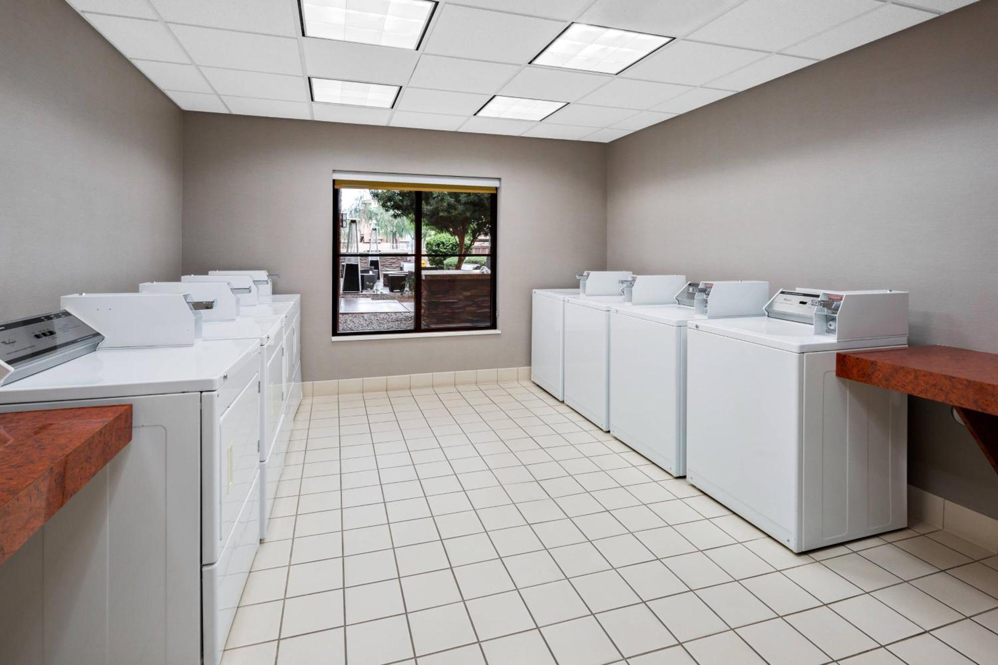 Residence Inn Phoenix NW/Surprise Extérieur photo